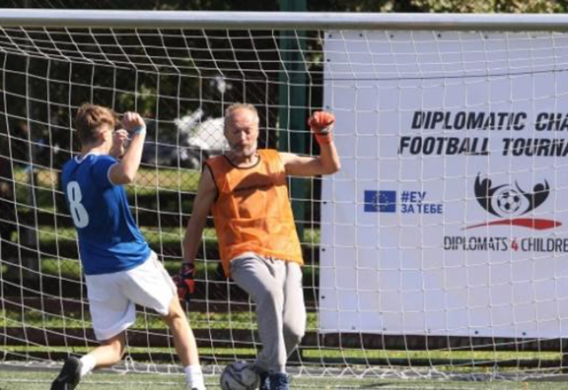U Beogradu humanitarni fudbalski turnir "Diplomate za decu"