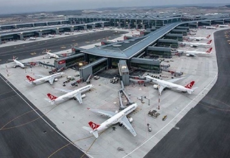 Zatvoren aerodrom, otkazane desetine letova