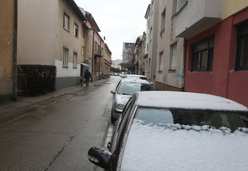 Za vikend hladnije sa slabom kišom, na planinama susnježica