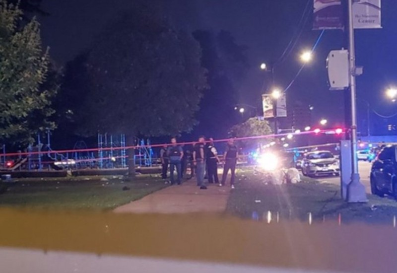 Pucnjava u najvećem tržnom centru u SAD, ubijen mladić