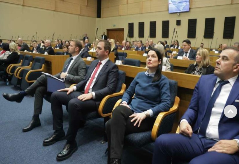 Posebna sjednica NS RS: "Naći rješenje koje neće ugroziti poziciju Srpske"