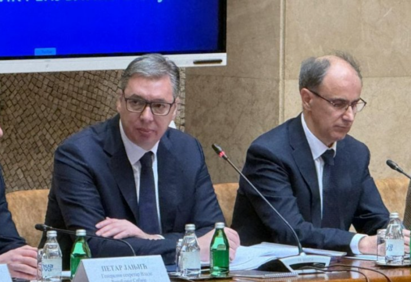 Vučić oštro ministrima: Niste bogom dani da uživate!