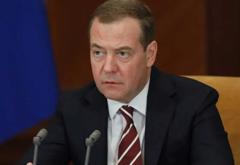 MEDVEDEV: Rusija u sukobu sa carstvom neprijatelja