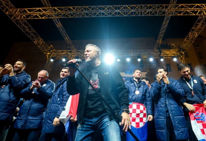 Tomaševiću data saglasnost za tužbu protiv Vlade zbog dočeka rukometaša