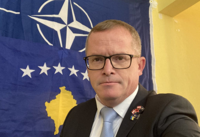 “Možete li molim vas prestati”: Srbi se Ginteru osvetili objavljivanjem njegovog broja