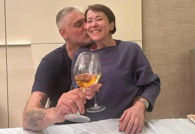 Čedomir Jovanović pokrenuo glasine da je uplovio u novu vezu, ljubio misterioznu ženu