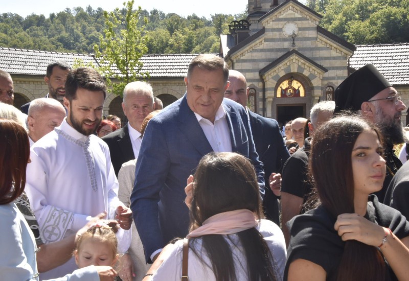 Dodik u manastiru Osovica na obilježavanju praznika Presvete Bogorodice Trojeručice
