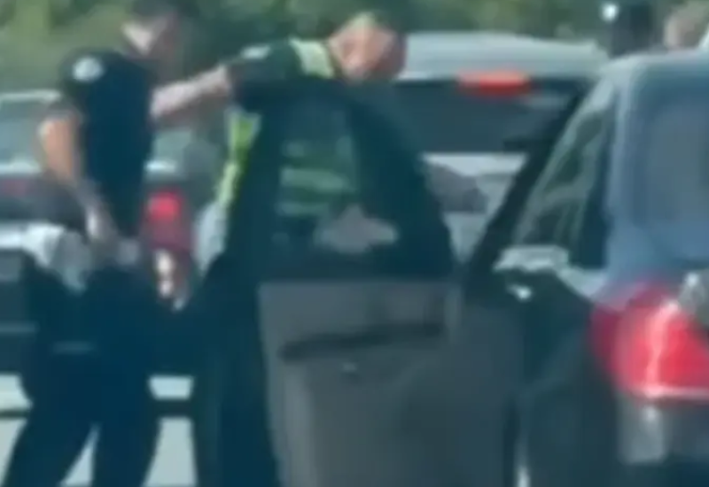 Filmska potjera po auto-putu: Suspendovana 3 policajca!