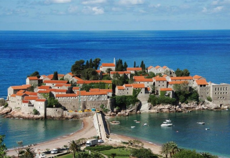 Odbijen zahtjev za otvaranje Svetog Stefana