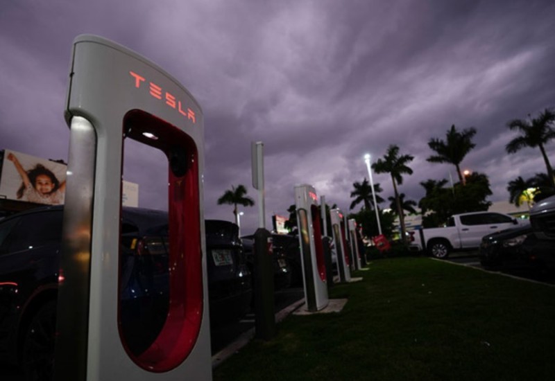 Kompanija Tesla povlači više od 80.000 automobila u Kini