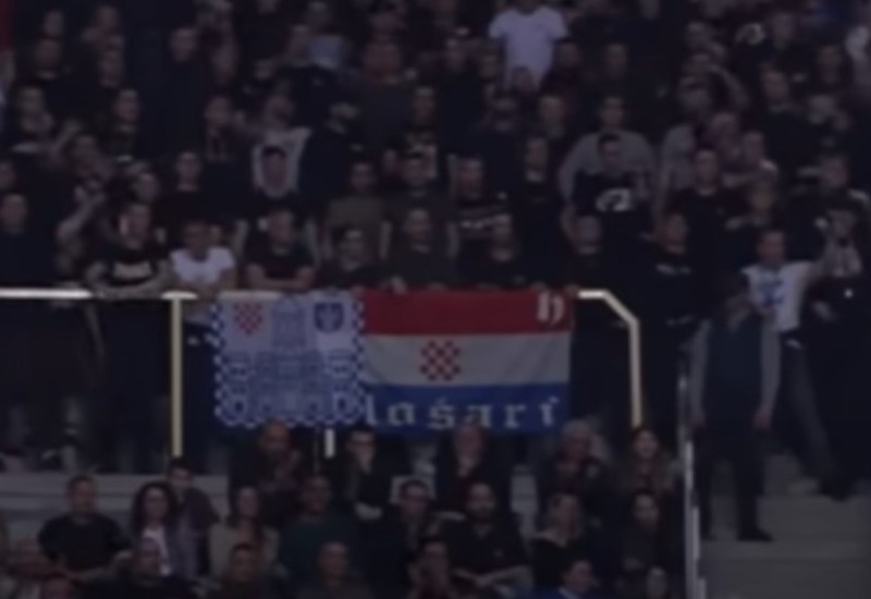 Skandal u Hrvatskoj: Navijači Zadra protiv Partizana istakli simbole NDH