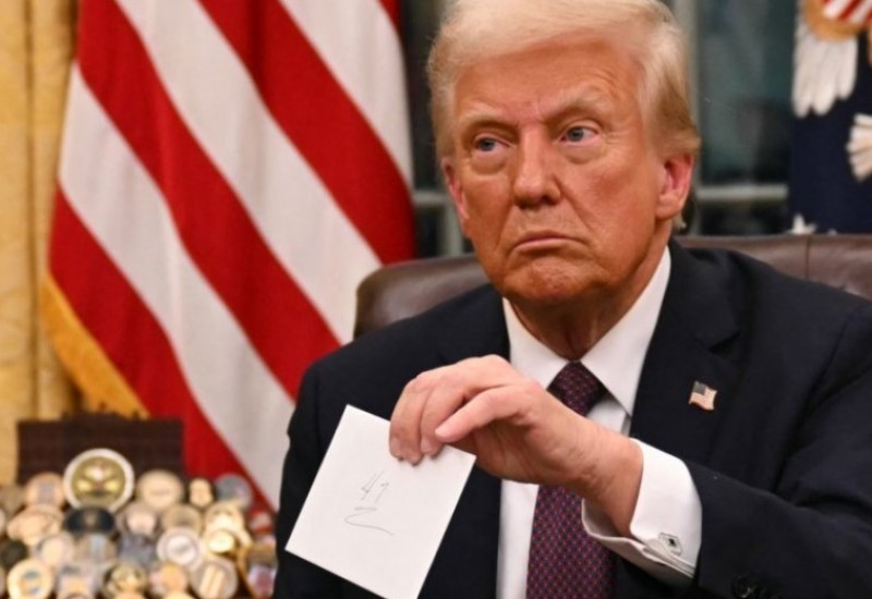 TRAMP KRENUO U OBRAČUN SA POLOM ”IKS” Obustavlja se obrada zahtjeva za pasoše građanima koji se ne izjašnjavaju kao muško i žensko