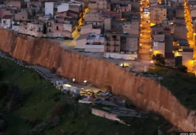 Evakuacija na Siciliji: Oluja u Italiji izazvala klizišta i poplave (FOTO)