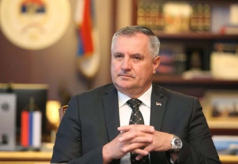 Višković: Nikada, nigdje i ni pred kim ne treba ćutati o zločinima nad Srbima