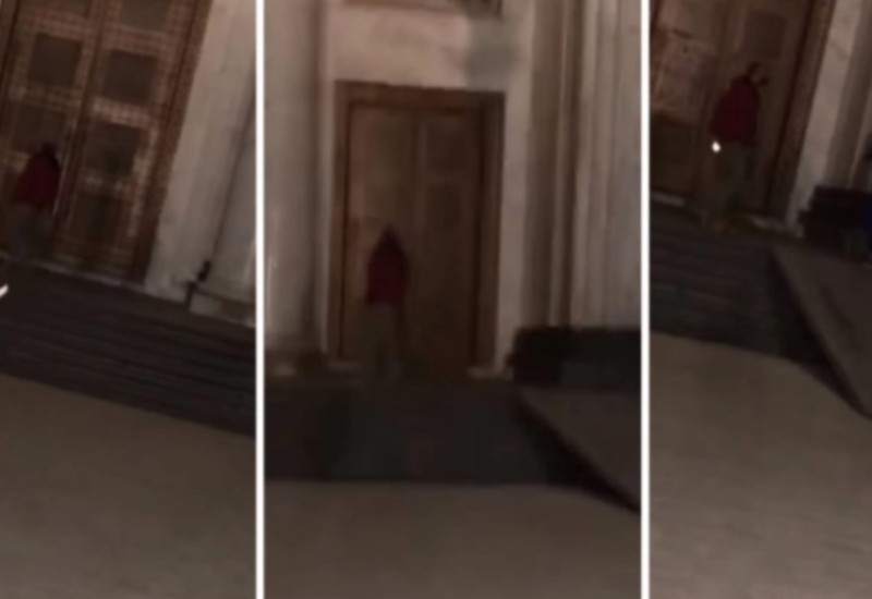 Muškarac divljao: Govorio da je Hrist i lupao na vrata Hrama Svetog Save
