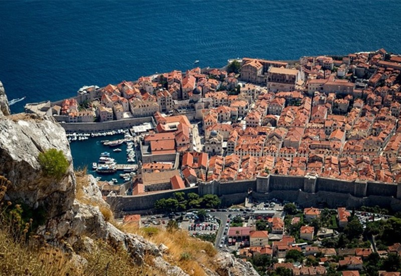 Panika vlada na primorju: Vlasnici privatnog smještaja spuštaju cijene i do 50 odsto