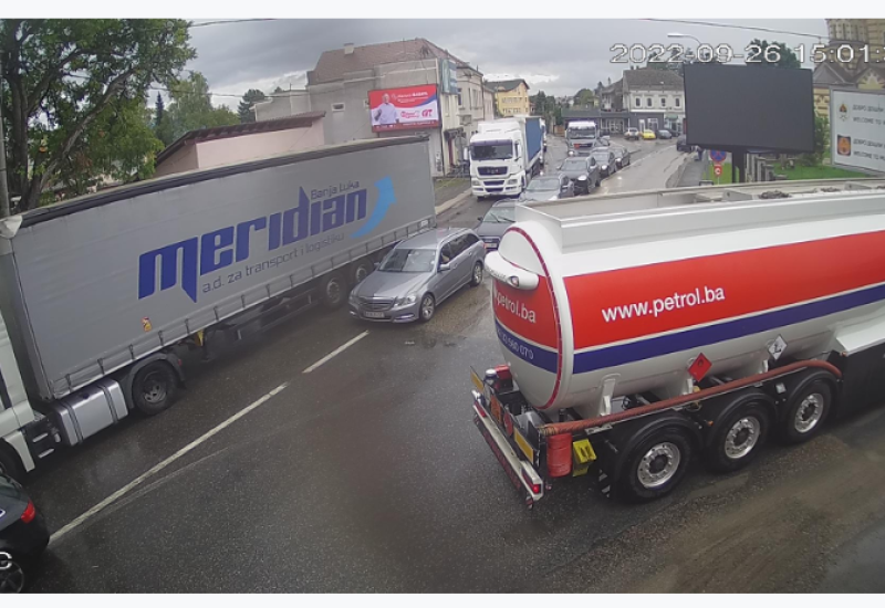 GRADIŠKA: Pojačana frekvencija vozila na graničnom prelazu u Gradišci