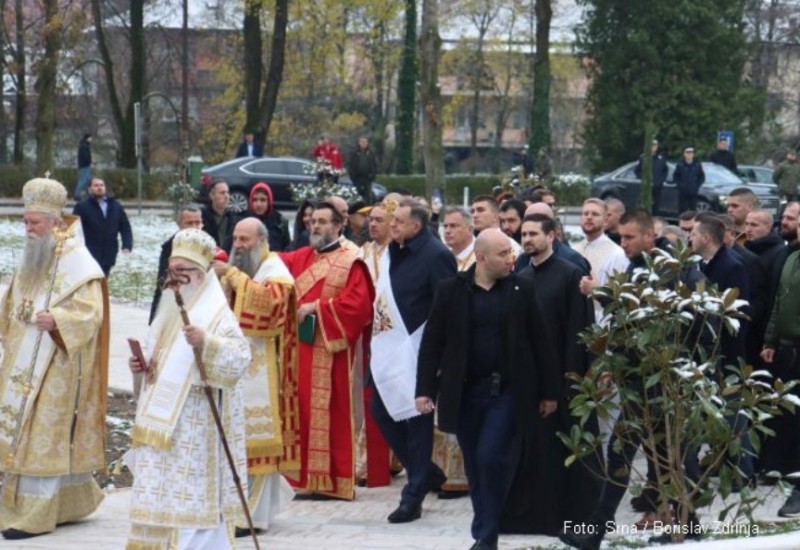 Patrijarh Porfirije osveštao Hram Svetog Save u Foči, kum predsjednik Republike Srpske
