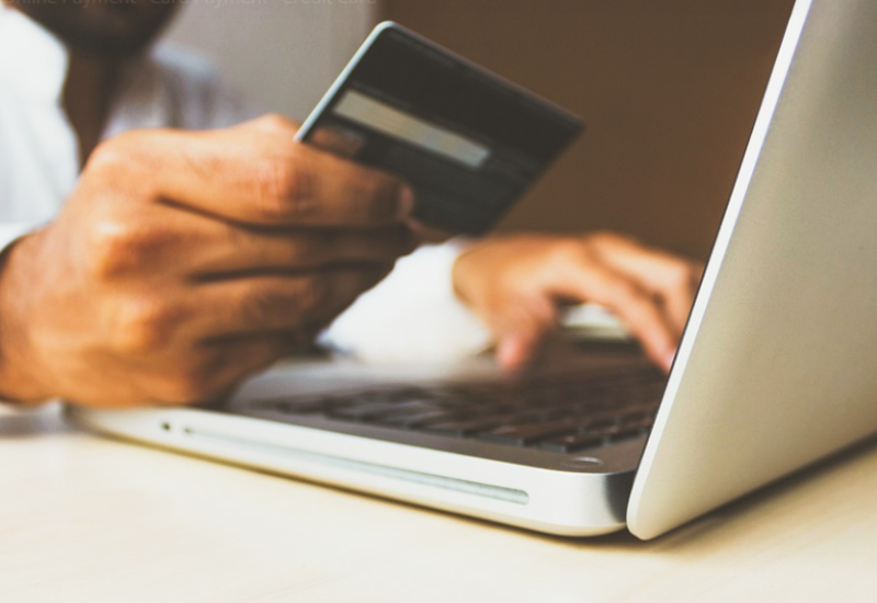 Onlajn kupovina: Prevaranata je sve više, a kako se zaštititi?