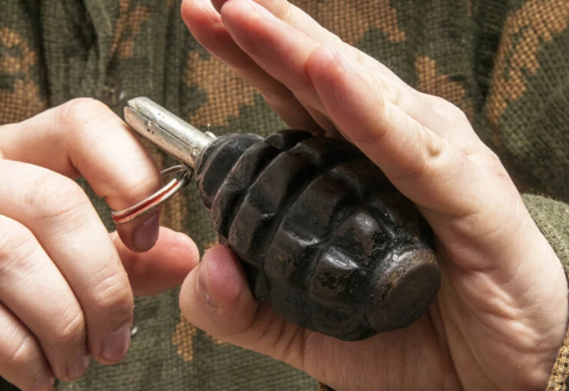 Student medicine optužen da je donio bombu u porodilište