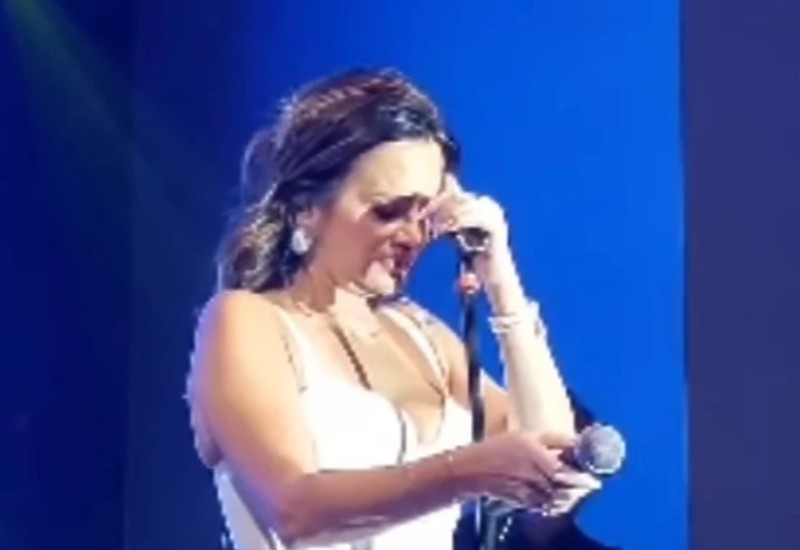 Emotivan nastup Severine nakon oduzimanja starateljstva: Rasplakala se tokom izvođenja pjesme "Rođeno moje"