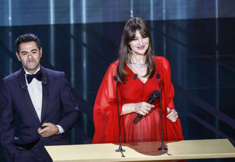 Nisu više prijatelji: Monika Beluči i Tim Barton su u vezi (FOTO)