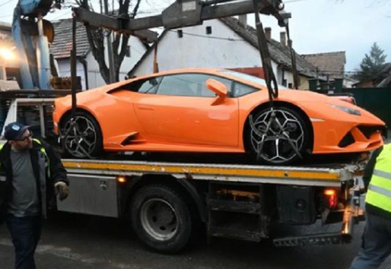 POLICIJA ODUZELA LUKSUZNI LAMBORGINI UROŠA PANIĆA: Snimke bahate vožnje objavljivao na društvenim mrežama (FOTO)