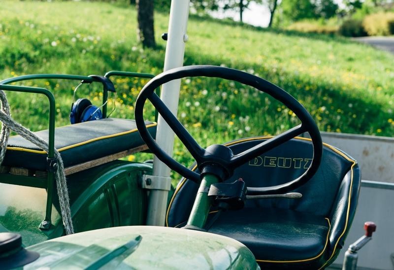 PRIJEDOR: Oteo traktor da naplati štetu jer su mu koze pojele kukuruz