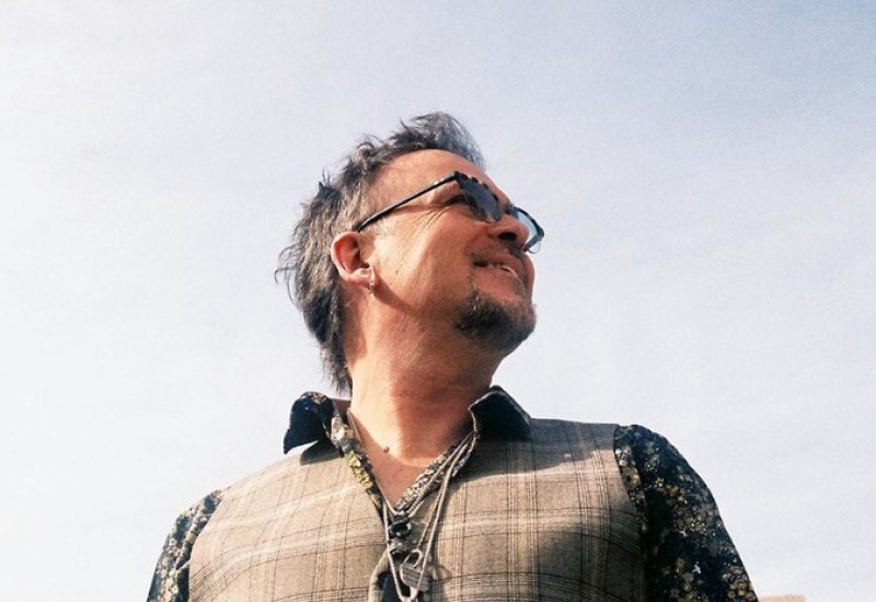 Gibonni objavio spot za pjesmu "Pijesak nošen vjetrom" (VIDEO)