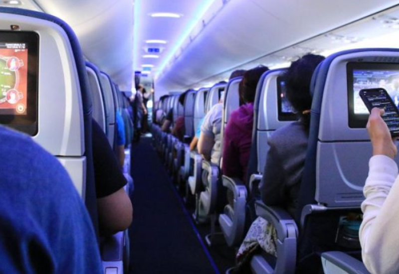 Putujete avionom: Evo šta sve možete dobiti besplatno na letu