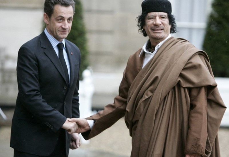 Sarkozi u nevolji zbog Gadafijevih kofera punih para