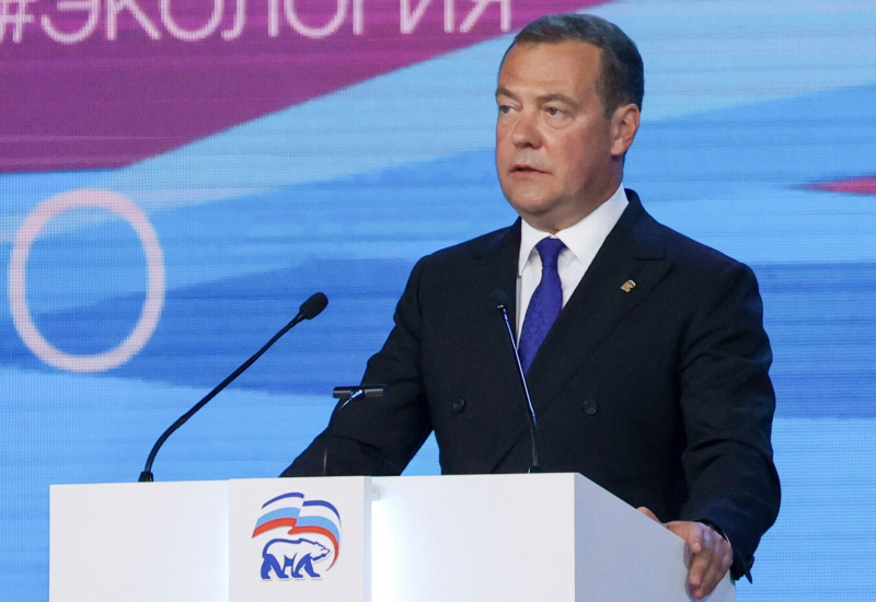 MEDVEDEV: Završeni referendumi, dobrodošli kući, u Rusiju!