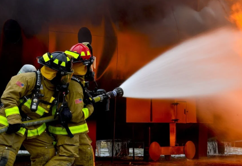 Jeziv prizor: Majka stradala u požaru, a sin u ranama
