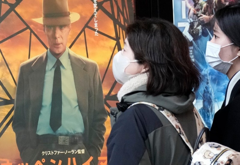 „Openhajmer“ stigao u Japan, čovjek koji je preživio Hirošimu fasciniran