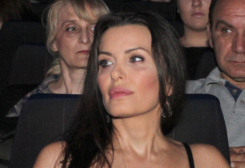 Važila je za fatalnu ljepoticu i zavela tri moćna muškarca: Ovo su ljubavne priče Elene Karaman