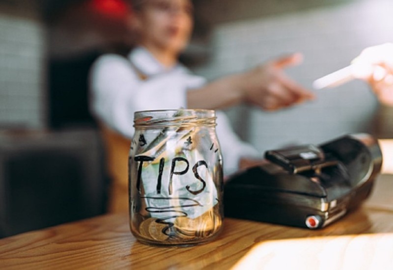 Sezonski rad u Hrvatskoj: Nova pravila o oporezivanju bakšiša