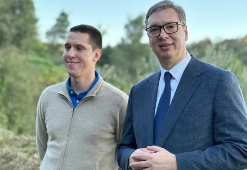 Uperili su puške i pitali za ime oca: Vučić se oglasio o maltretiranju Danila na KiM