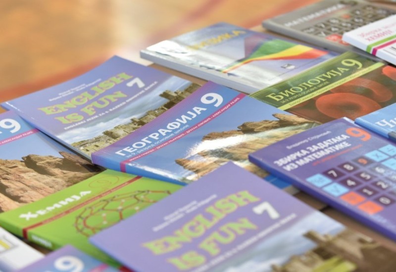 Vlada Republike Srpske: Besplatni udžbenici za učenike osnovne škole i naredne školske godine
