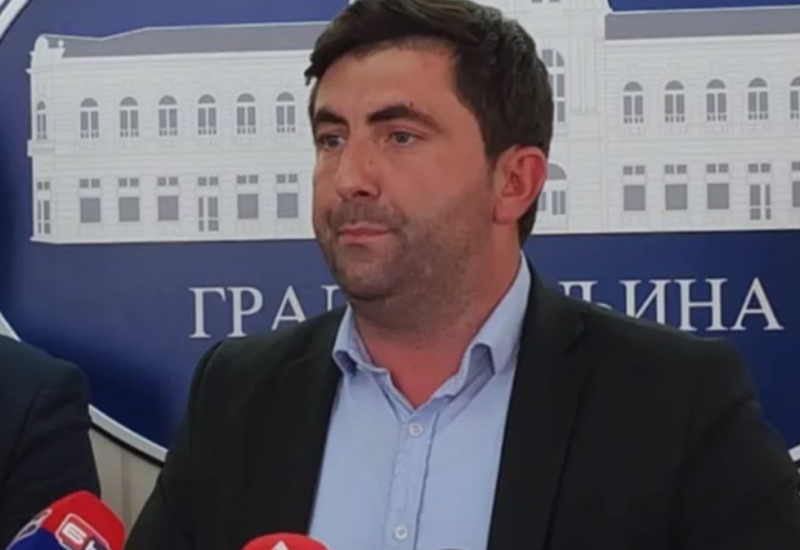 Petrović zamolio Miličevića da se vrati na čelo SDS-a ili će se stranka raspasti