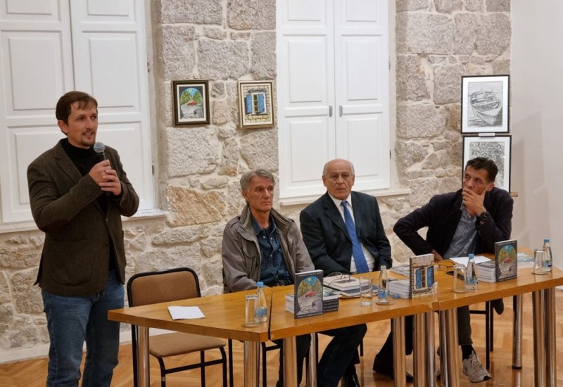 U Trebinju otvorena izložba slika i održana promocija knjige Dobroslava Bata Šarovića