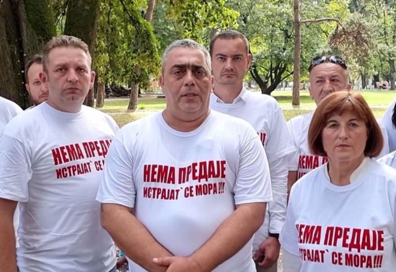 Traže veće plate: Protest sindikata pod parolom “Nema predaje, istrajat’ se mora”