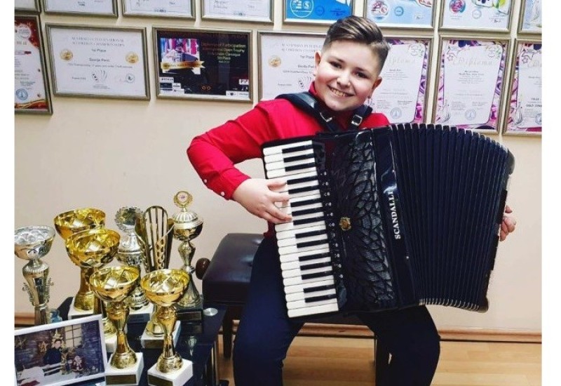 Nova zlatna medalja za vituoza na harmonici Đorđa Perića