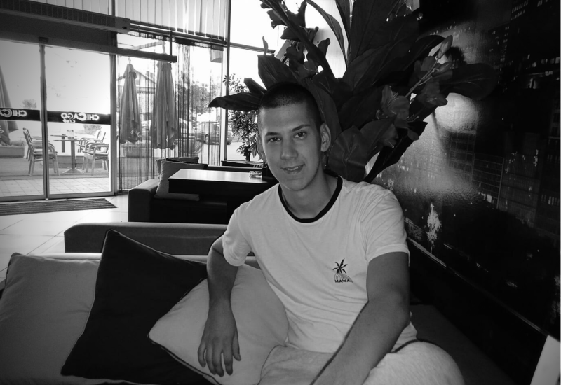 LAKTAŠI: Dvadesetogodišnjak oduzeo sebi život zbog pritiska javnosti