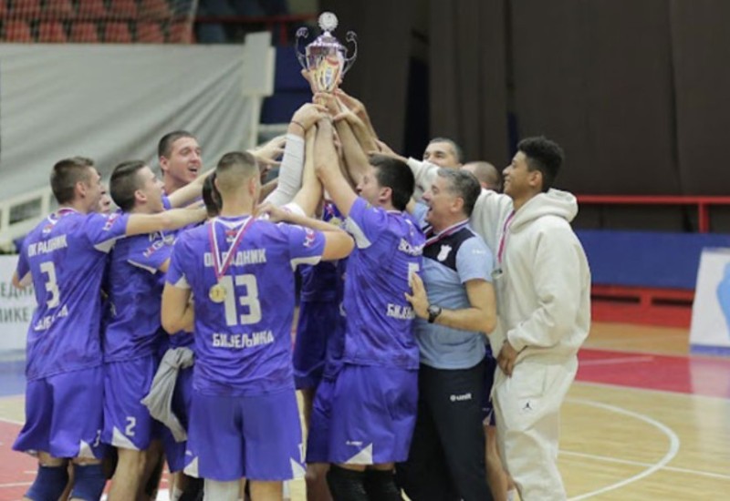 Odbojkašima Radnika trofej nakon 20 godina