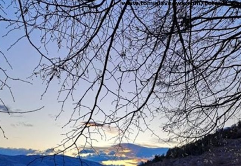 Vrijeme danas promjenjivo oblačno i malo toplije nego prethodnih dana