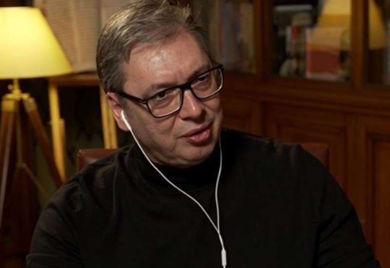 Vučić „upalio lajv“: Prvi put razgovarao sa građanima na TikToku – najavio spektakl u martu i program „Srbija 2035“