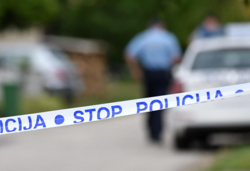 Jeziv prizor: Tijelo čovjeka pronađeno ispred vikendice