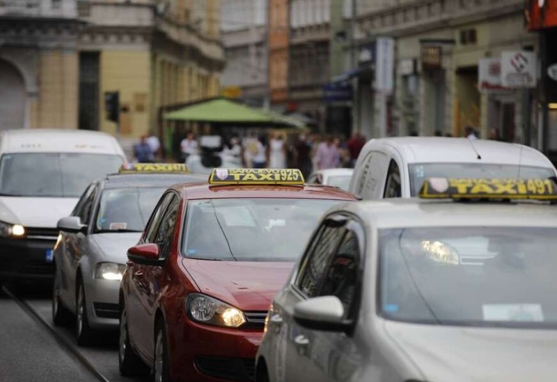 Šok za Sarajlije: taksi skače i do 40 KM – građani najavljuju bojkot