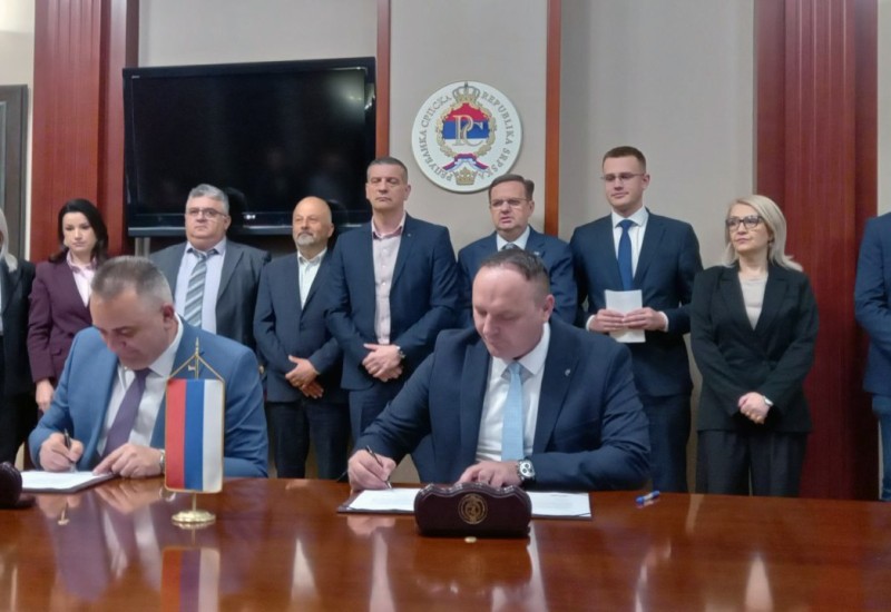 Minić i Stanković potpisali memorandum o mjerama