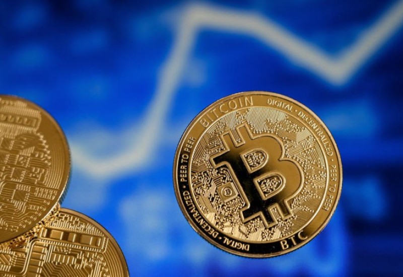 Bajnens: Bitkoin ojačao na 28.480 evra, bitkoin keš porastao za 26,87 odsto